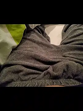 Snapshot of OneBall_18_5 chatting on December 2025 06:12:01 PM OneBall 18 5 online show from December 2025 06:12:01 PM