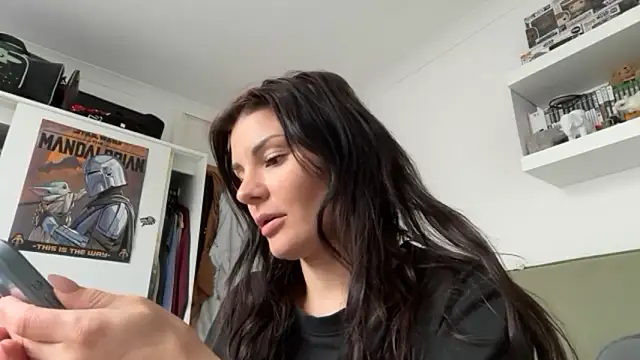 Petitecookie online show from May 2026 01:57:01 PM