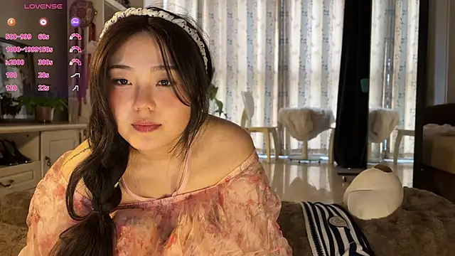 nanaliu6 online show from November 2025 01:39:01 AM