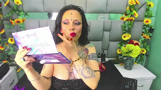 Fenix Lilith online show from October 2025 12:19:02 PM