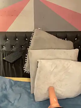 Snapshot of Nicky_gh chatting on October 2025 08:33:02 PM Nicky gh online show from October 2025 08:33:02 PM