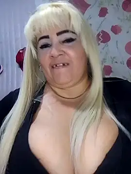 Snapshot of BonniAdams chatting on November 2025 02:27:01 AM BonniAdams online show from November 2025 02:27:01 AM