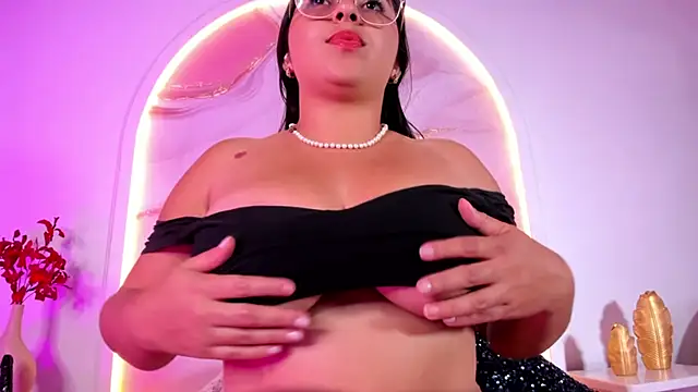 Sofii Lopezz online show from March 2025 05:50:02 PM