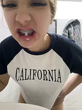 akirahattori online show from November 2025 04:05:02 AM