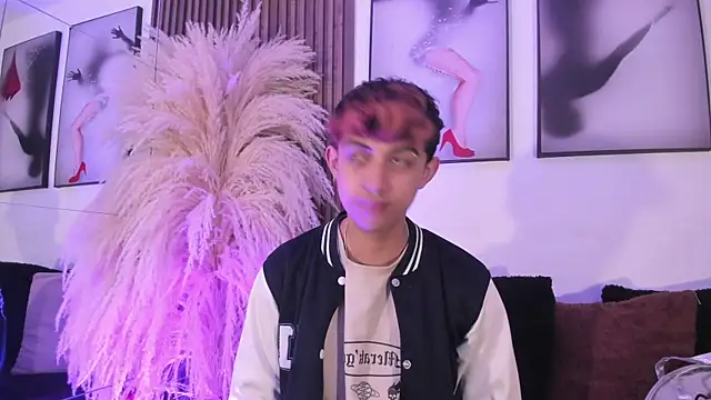 Allen Starck online show from November 2025 02:59:01 AM