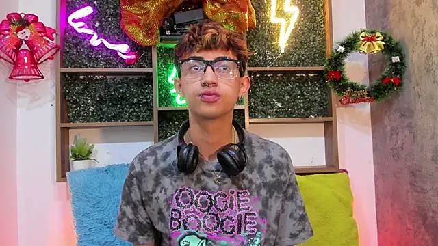 Allen Starck online show from November 2025 03:27:02 AM