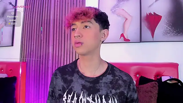 Allen Starck online show from October 2025 02:01:01 AM