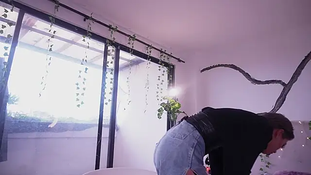 soidai miiu online show from October 2025 09:11:02 PM