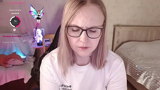 Agatha Mott online show from November 2025 02:10:01 AM