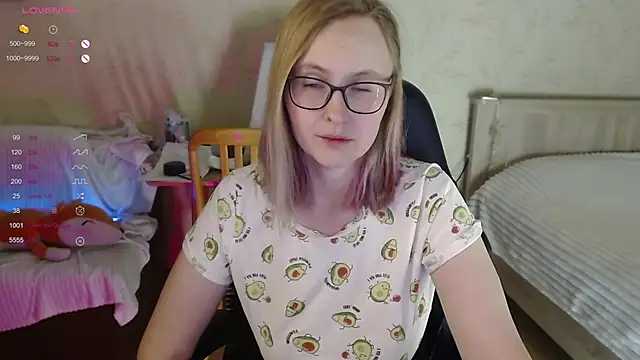 Agatha Mott online show from October 2025 03:03:01 AM