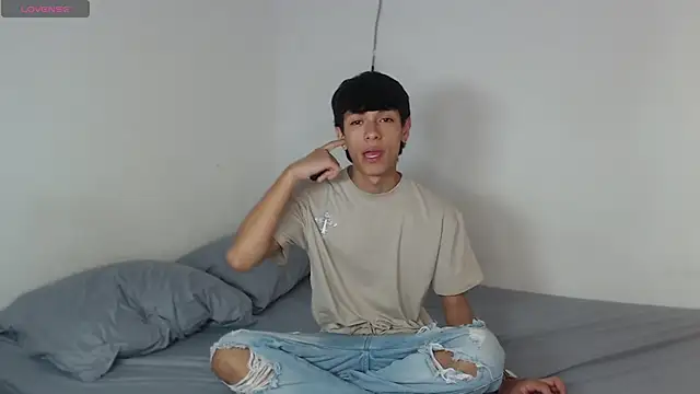 Snapshot of the_murderer chatting on February 2025 02:14:02 AM the murderer online show from February 2025 02:14:02 AM