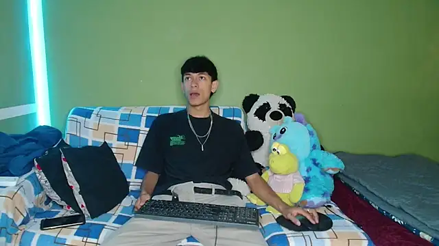 Snapshot of the_murderer chatting on October 2025 03:19:02 PM the murderer online show from October 2025 03:19:02 PM