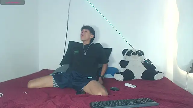 Snapshot of the_murderer chatting on March 2025 06:05:01 AM the murderer online show from March 2025 06:05:01 AM