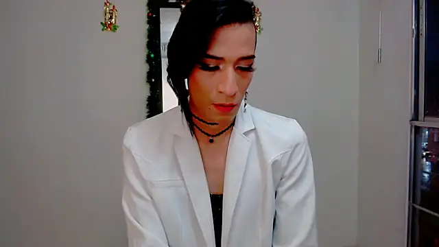 NovaNyx11 online show from December 2025 11:10:01 PM