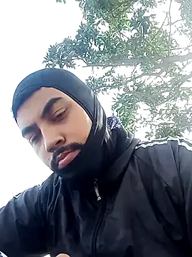 Elgroney23 online show from March 2026 09:05:02 PM