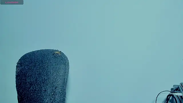 Eli clark  online show from November 2025 03:05:01 PM