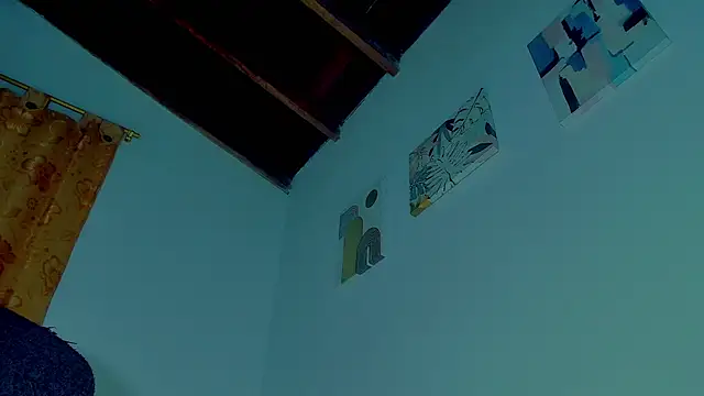 Eli clark  online show from November 2025 11:32:01 PM