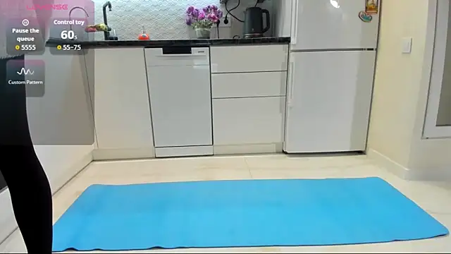 Snapshot of Katya_yoga chatting on October 2025 03:38:02 AM Katya yoga online show from October 2025 03:38:02 AM