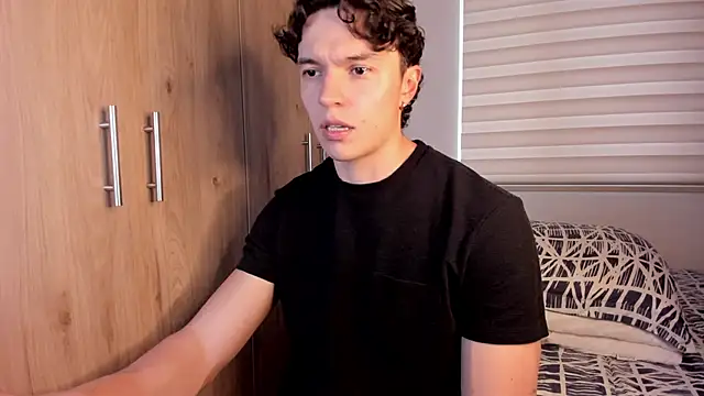 Mastrangelo xxx online show from November 2025 08:30:01 PM