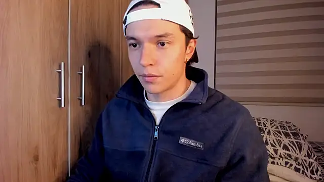 Mastrangelo xxx online show from December 2025 04:17:02 AM