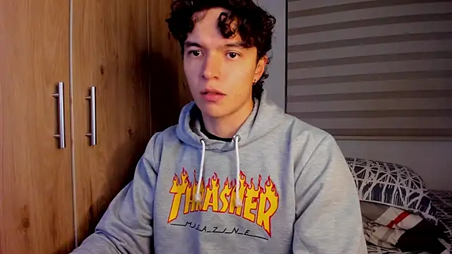 Snapshot of Mastrangelo_xxx chatting on December 2025 03:53:01 AM Mastrangelo xxx online show from December 2025 03:53:01 AM