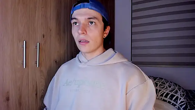 Snapshot of Mastrangelo_xxx chatting on February 2026 03:37:01 AM Mastrangelo xxx online show from February 2026 03:37:01 AM