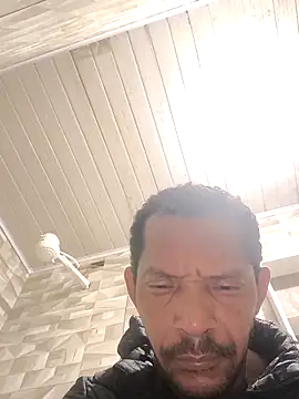 Renato571 online show from October 2025 11:56:01 AM