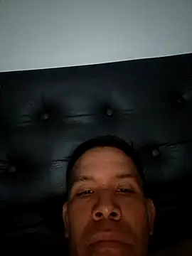 Snapshot of liamlara chatting on October 2025 12:24:02 AM liamlara online show from October 2025 12:24:02 AM