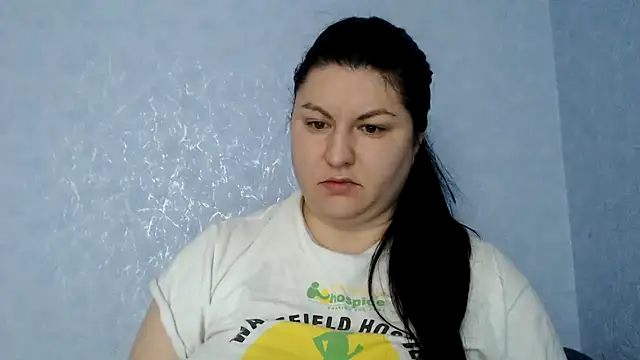 KiraSwee online show from November 2025 06:58:01 AM