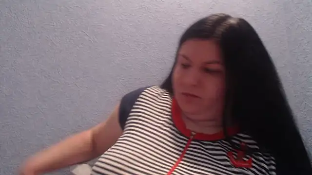 KiraSwee online show from February 2026 07:14:01 PM