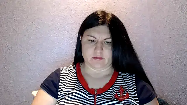 KiraSwee online show from September 2025 05:35:01 PM