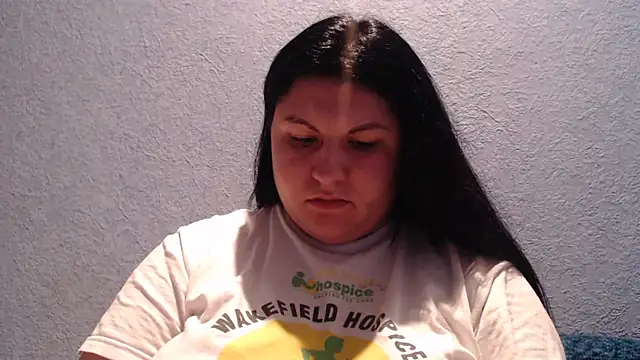 KiraSwee online show from December 2025 07:52:02 PM