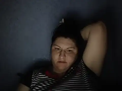 KiraSwee online show from September 2025 06:13:01 PM