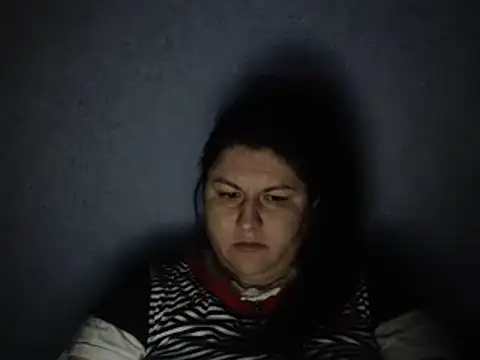 KiraSwee online show from October 2025 06:21:01 PM