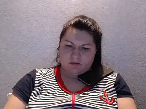 KiraSwee online show from March 2025 05:50:01 PM