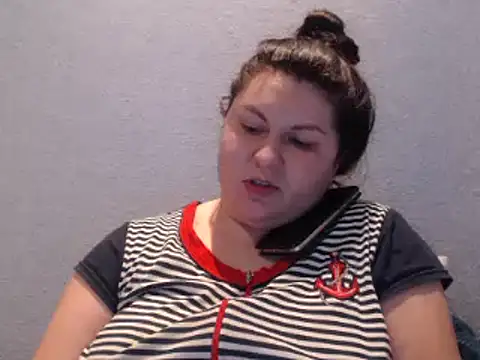 KiraSwee online show from January 2025 06:17:02 PM