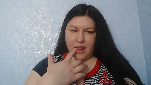 KiraSwee online show from January 2026 10:41:02 AM