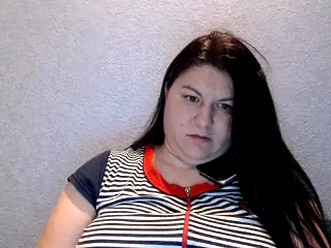 KiraSwee online show from December 2024 05:11:02 PM