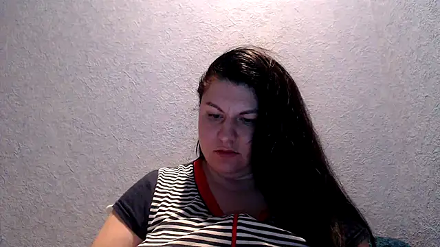 KiraSwee online show from November 2025 07:14:02 PM