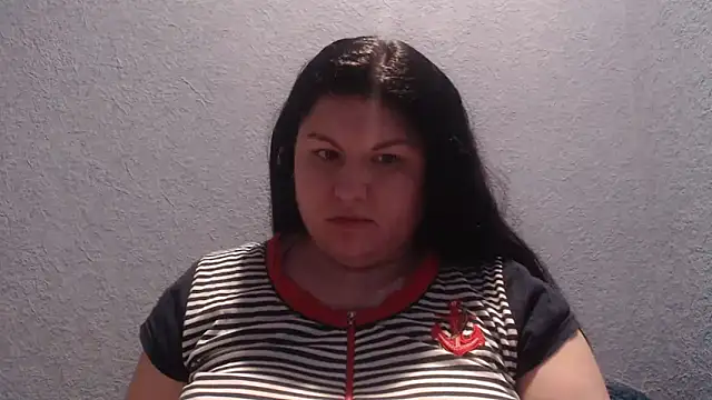 KiraSwee online show from December 2025 03:38:02 PM