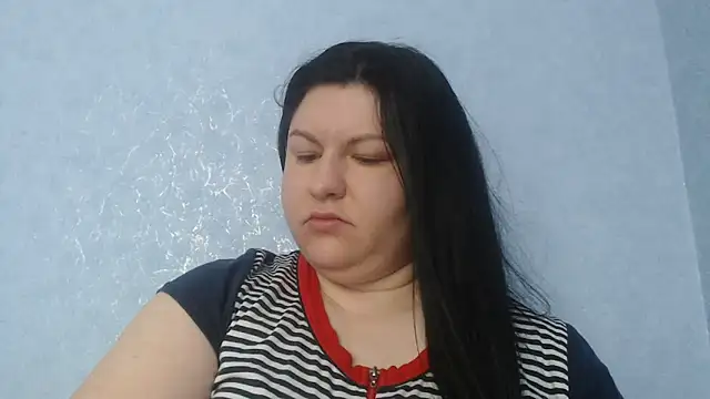 KiraSwee online show from February 2026 06:57:02 AM