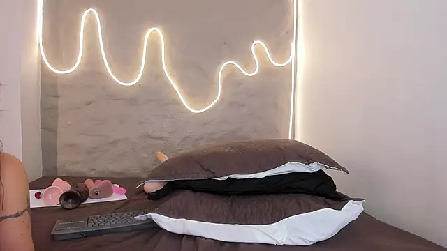 Demy Ruiz online show from October 2025 03:08:01 AM