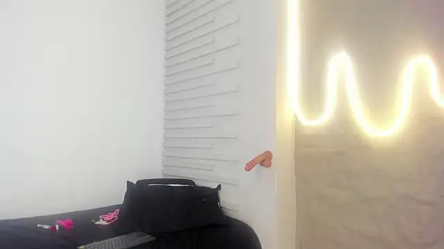 Demy Ruiz online show from March 2025 05:58:01 AM