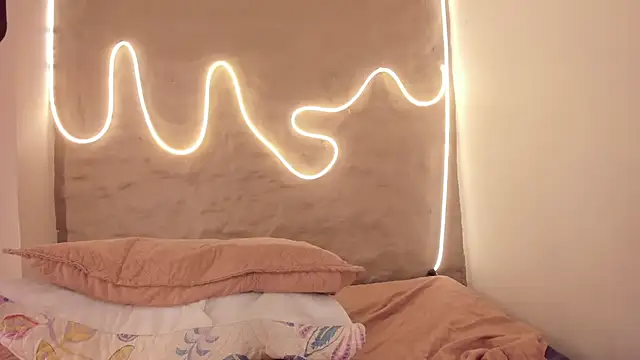 Demy Ruiz online show from November 2025 02:39:02 AM