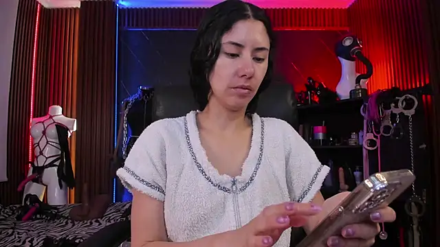 XiaQueen online show from January 2026 12:31:02 PM