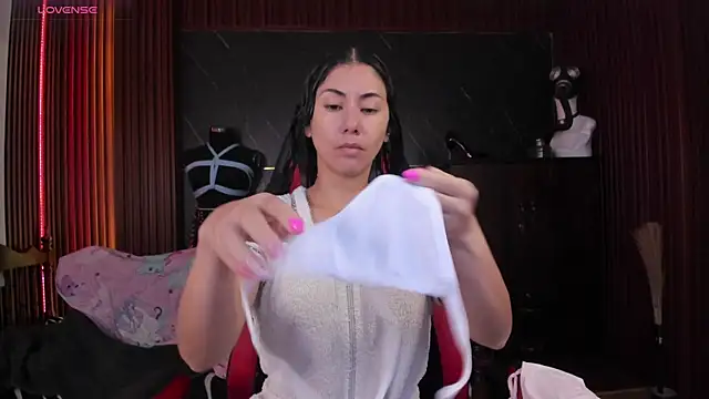 XiaQueen online show from April 2026 11:57:01 AM