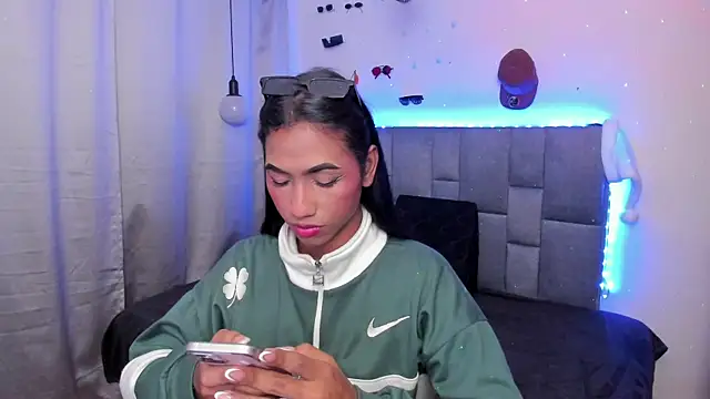 Alissemasiel online show from January 2026 04:30:01 AM