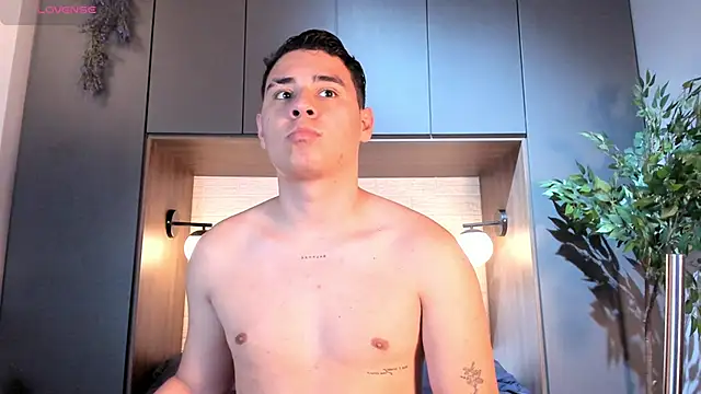 Snapshot of Gabriell_ramirez chatting on November 2025 04:05:02 AM Gabriell ramirez online show from November 2025 04:05:02 AM