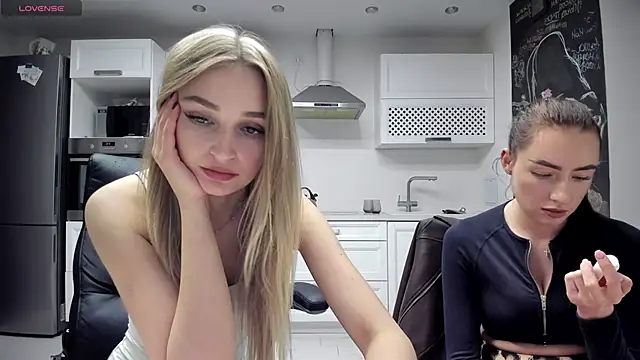 lisenok online show from May 2026 07:16:01 PM