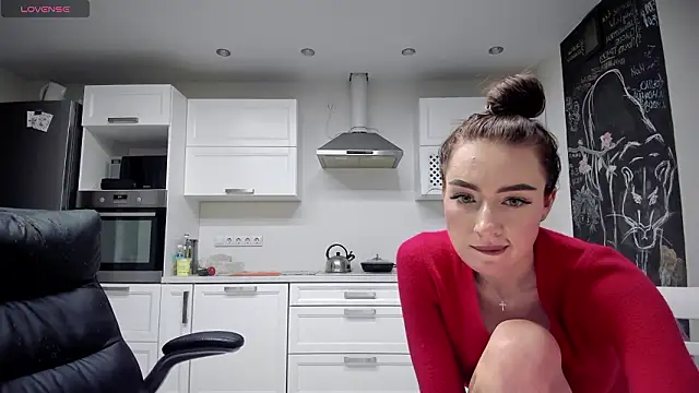 lisenok online show from March 2026 05:52:02 PM